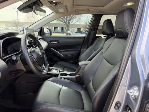 Used 2026 Toyota Corolla Cross XLE w/ Convenience Package image 26