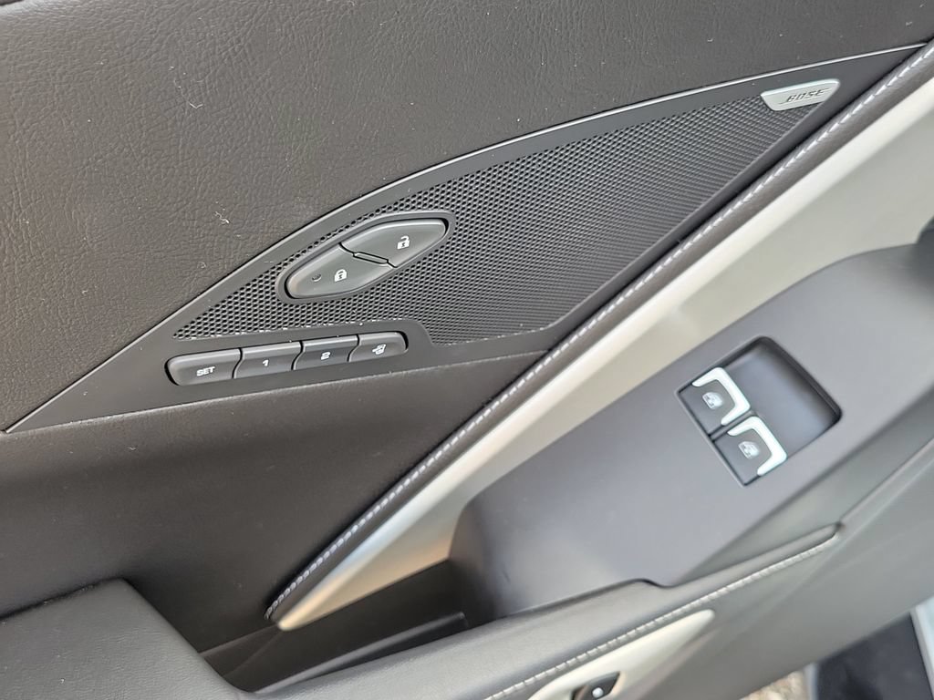 Used 2018 Chevrolet Corvette Z06 RWD image 11