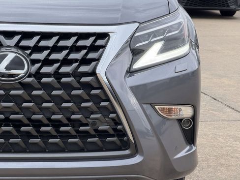 Used 2023 Lexus GX 460 Premium w/ Premium Package AWD/4WD image 4