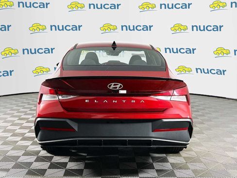 Certified 2025 Hyundai Elantra Sport image 5