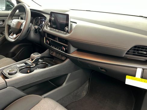 New 2026 Nissan Rogue SV w/ Cold Weather Package image 24