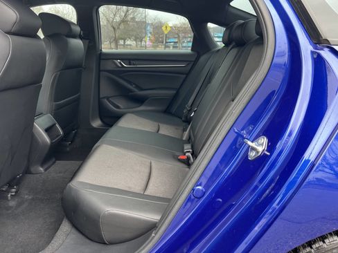 Used 2020 Honda Accord Sport image 9