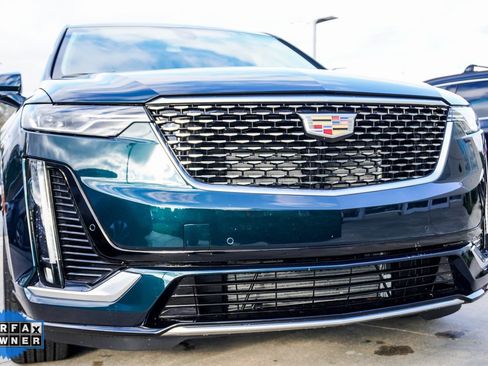 Used 2025 Cadillac XT6 Premium Luxury image 7