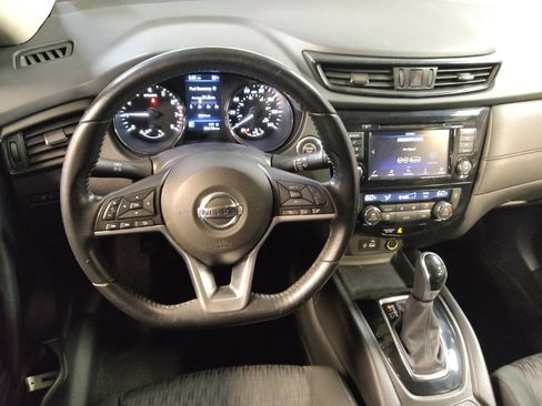 Used 2020 Nissan Rogue SV AWD/4WD image 22