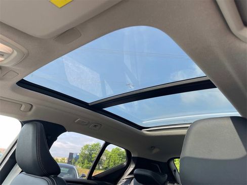 New 2026 Volvo XC40 B5 Plus w/ Protection Package Premier image 21