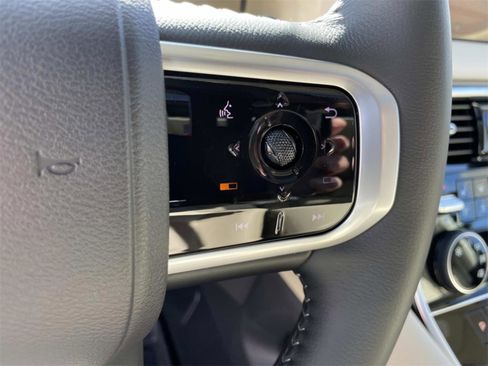 New 2026 Nissan Armada Platinum image 16