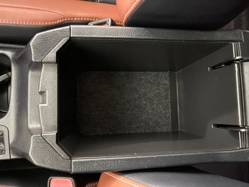 Used 2015 Toyota RAV4 Limited w/ Technology Package FWD image 25