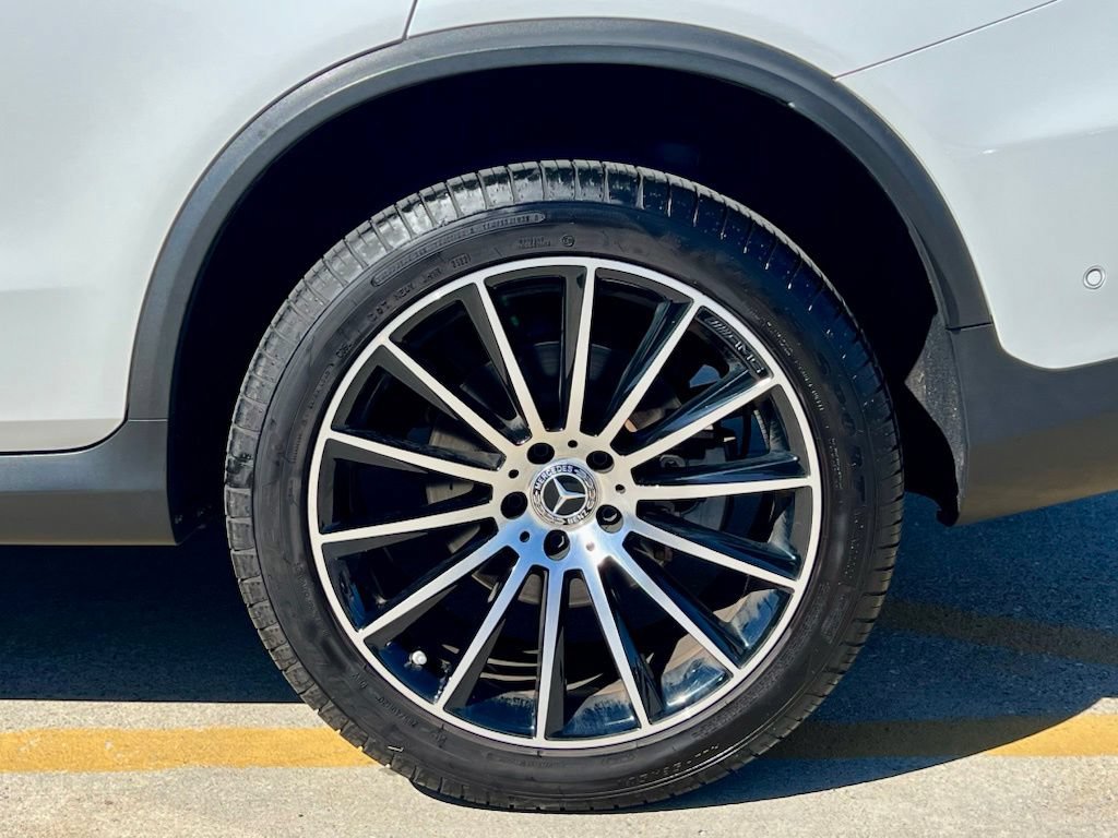 Certified 2023 Mercedes-Benz GLC 300 4MATIC Coupe image 10