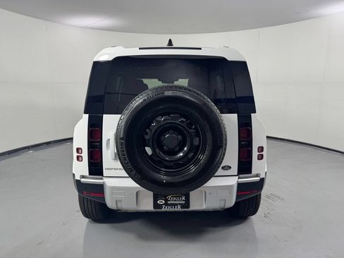 Used 2022 Land Rover Defender 110 AWD/4WD image 6