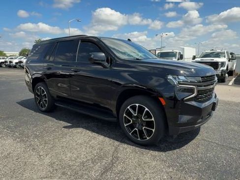 Used 2021 Chevrolet Tahoe RST image 2
