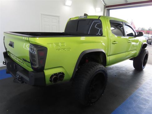 Used 2022 Toyota Tacoma TRD Pro AWD/4WD image 14