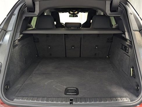 Used 2022 BMW iX xDrive50 w/ Premium Package image 28