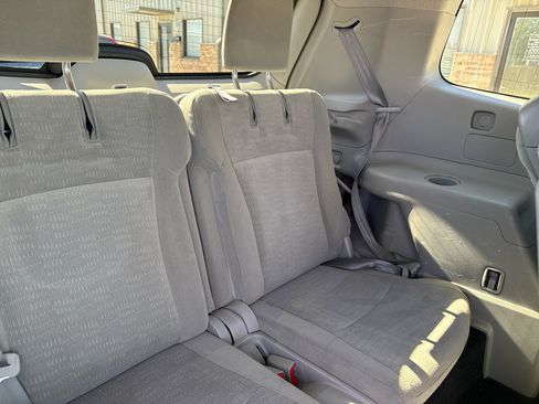 Used 2011 Toyota Highlander 4WD image 51