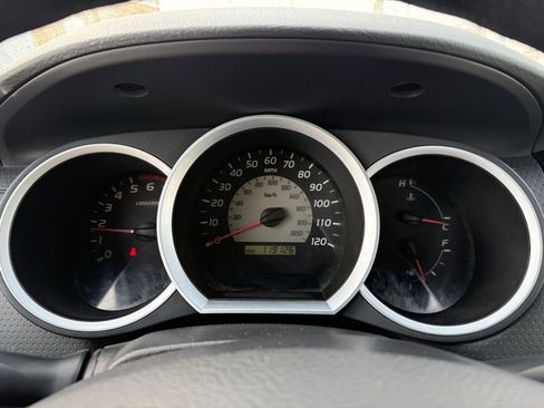 Used 2005 Toyota Tacoma 2WD Regular Cab w/ Enhancement Pkg image 21