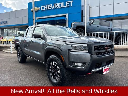 Used 2025 Nissan Frontier PRO-4X w/ Pro Premium Package image 8