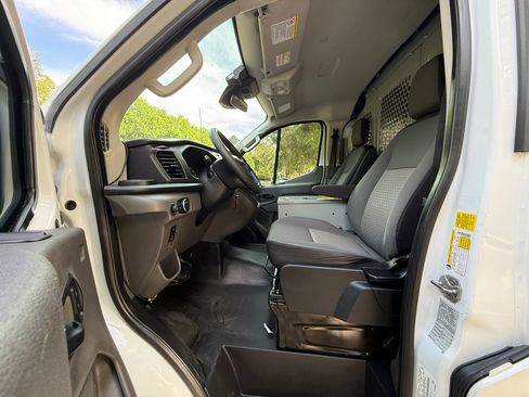 Used 2021 Ford Transit 150 Low Roof RWD image 10