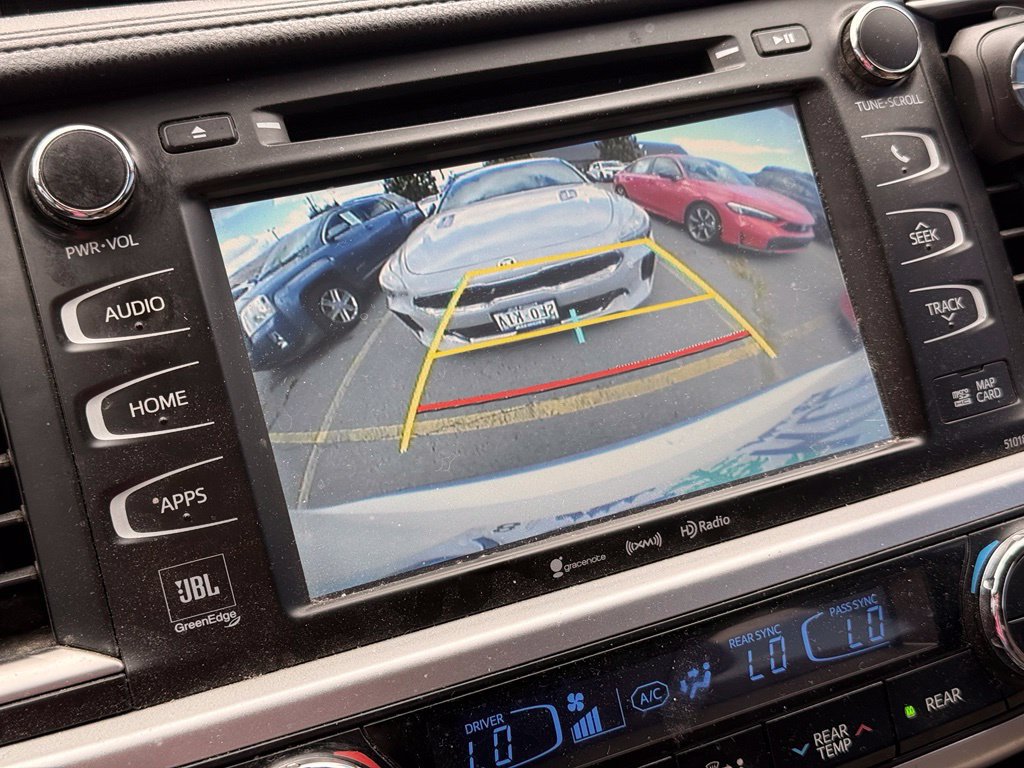 Used 2017 Toyota Highlander Limited AWD/4WD image 14