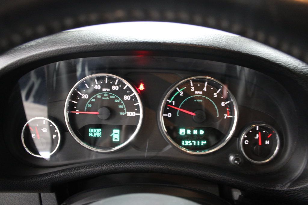 Used 2015 Jeep Wrangler Unlimited Sport AWD/4WD image 39