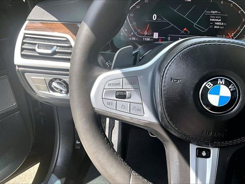Used 2020 BMW 740i w/ M Sport Package RWD image 11