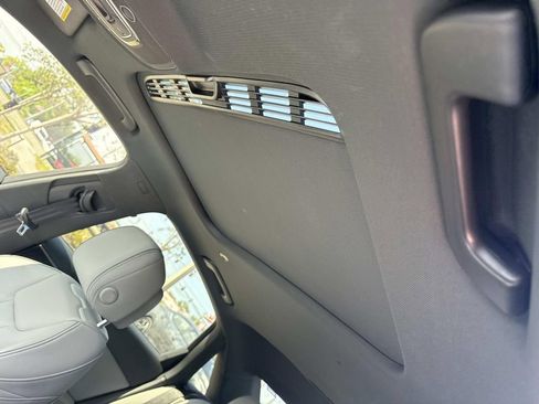 Used 2021 Audi A4 2.0T Premium Plus AWD/4WD image 33