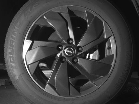 Used 2025 Nissan Rogue SV image 13