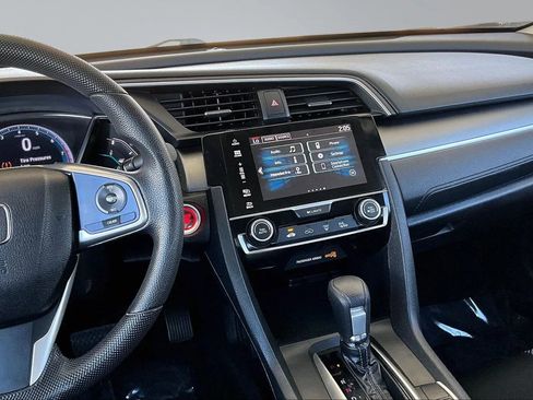 Used 2018 Honda Civic EX image 9