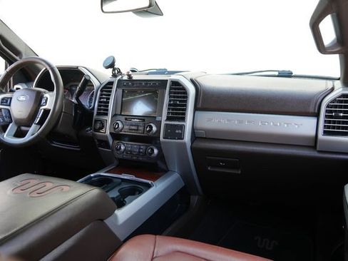 Used 2019 Ford F250 King Ranch w/ King Ranch Ultimate Package AWD/4WD image 45