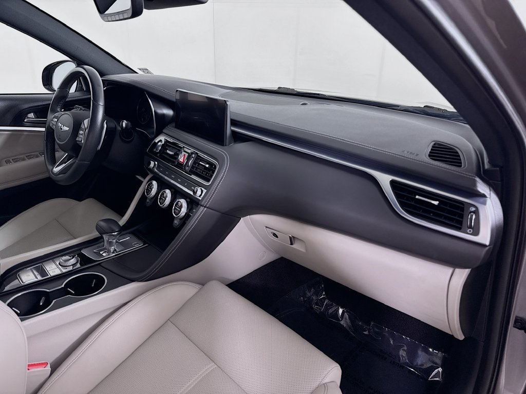 Used 2023 Genesis G70 2.0T AWD/4WD image 33