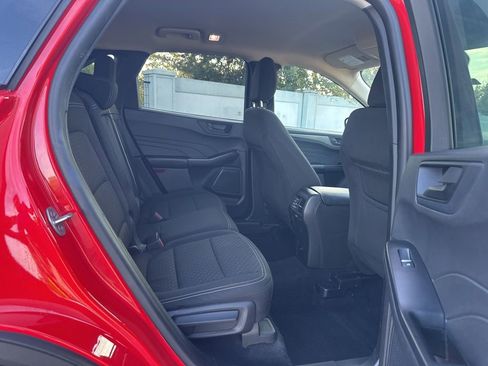 Used 2024 Ford Escape Active image 10