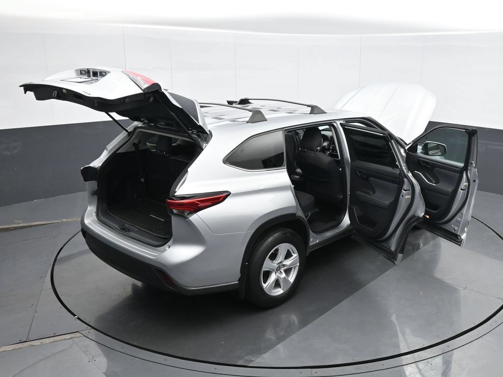 Used 2022 Toyota Highlander L AWD/4WD image 41