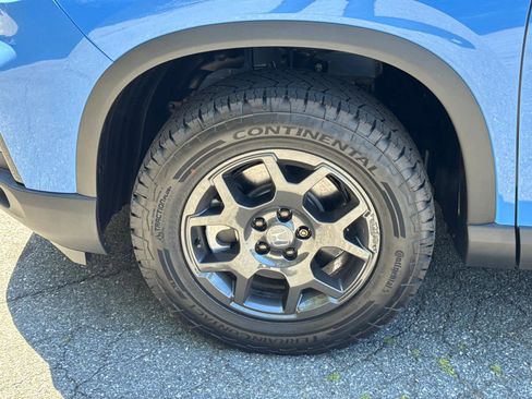 New 2025 Honda Pilot TrailSport image 11