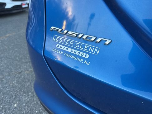 Used 2017 Ford Fusion SE w/ Equipment Group 201A image 23