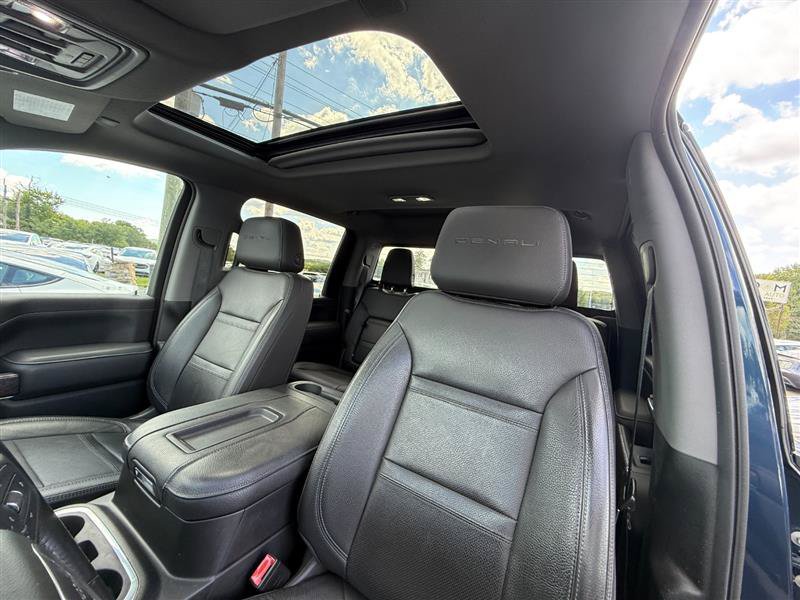 Used 2020 GMC Sierra 3500 Denali w/ Denali Ultimate Package AWD/4WD image 11