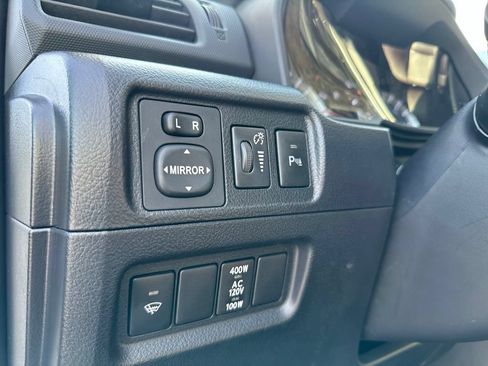 Used 2019 Toyota 4Runner Limited AWD/4WD image 17