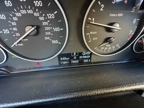 Used 2018 BMW 320i 320i 4dr Sedan image 17