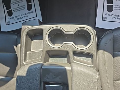 Used 2024 GMC Sierra 1500 SLT AWD/4WD image 9