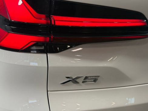 Used 2025 BMW X5 xDrive50e AWD/4WD image 14