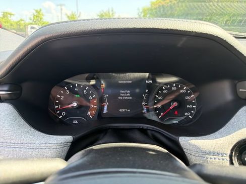 Used 2024 Jeep Compass Latitude AWD/4WD image 18