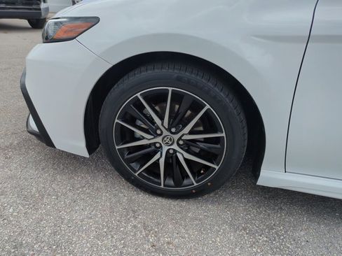 Used 2023 Toyota Camry SE image 22