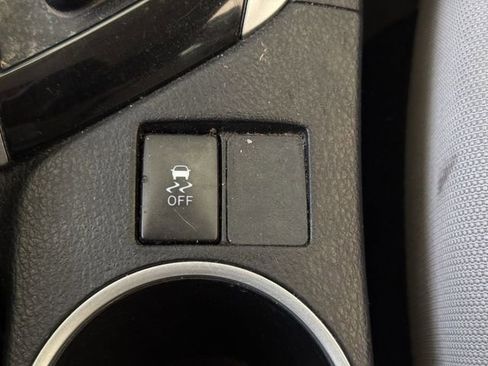 Used 2019 Toyota Corolla LE FWD image 21