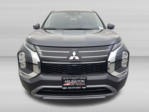 Used 2025 Mitsubishi Outlander SE AWD/4WD image 9