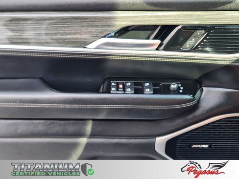 Used 2022 Jeep Wagoneer Series II image 24