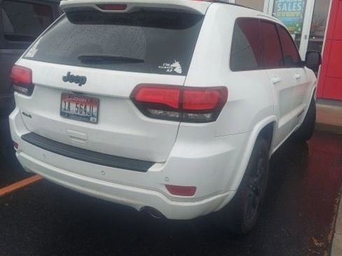 Used 2019 Jeep Grand Cherokee Altitude image 5