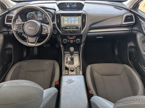 Used 2023 Subaru Forester Premium image 25