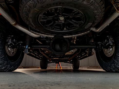 Used 2024 Chevrolet Silverado 1500 ZR2 w/ Technology Package image 15