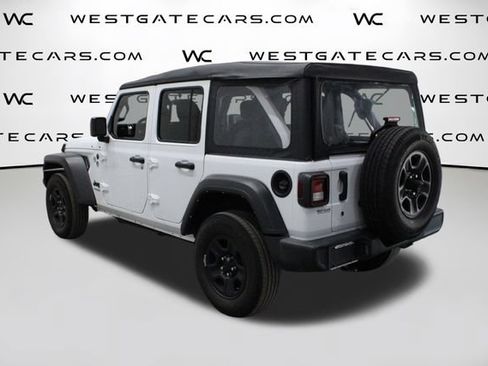 Used 2022 Jeep Wrangler Unlimited Sport AWD/4WD image 5