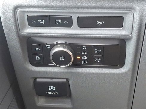 Used 2024 Ford F150 XLT w/ Equipment Group 302A MID image 32