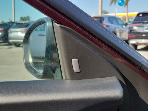 Certified 2023 Nissan Sentra SV image 31