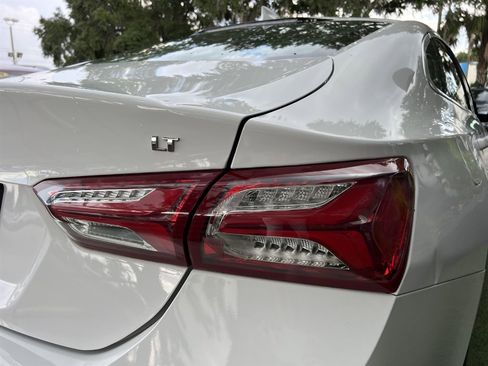 Used 2020 Chevrolet Malibu LT image 10