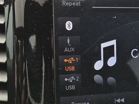 Used 2019 Jeep Grand Cherokee Altitude image 6